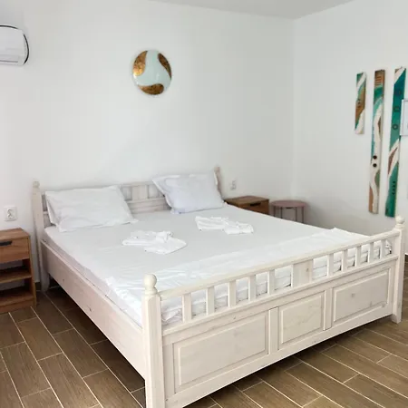 Vilele Delfin Costinești